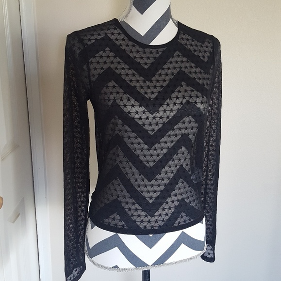 Forever 21 Knit Top with Stars - Picture 5 of 7